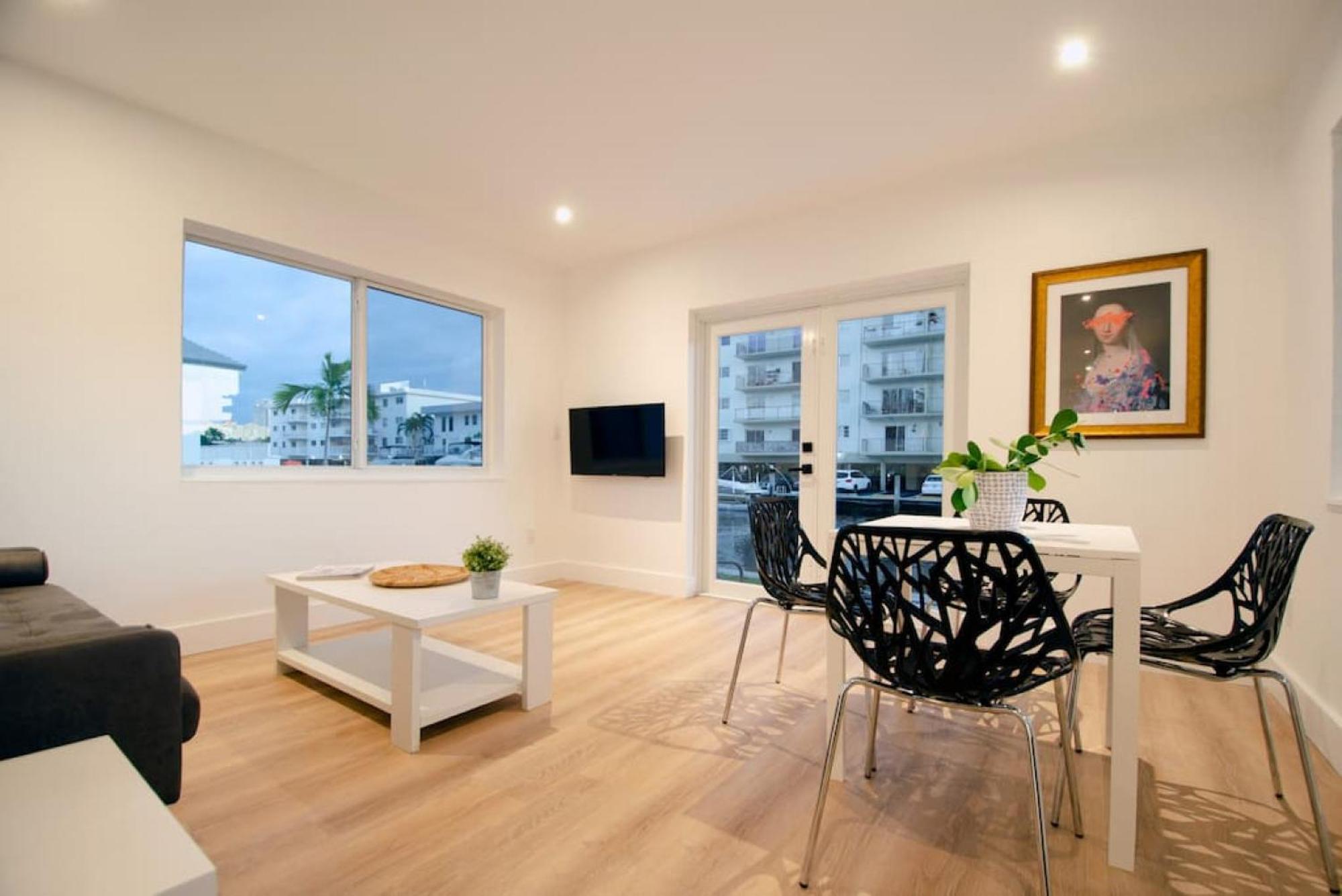 Casa Canal North Miami Beach Extérieur photo